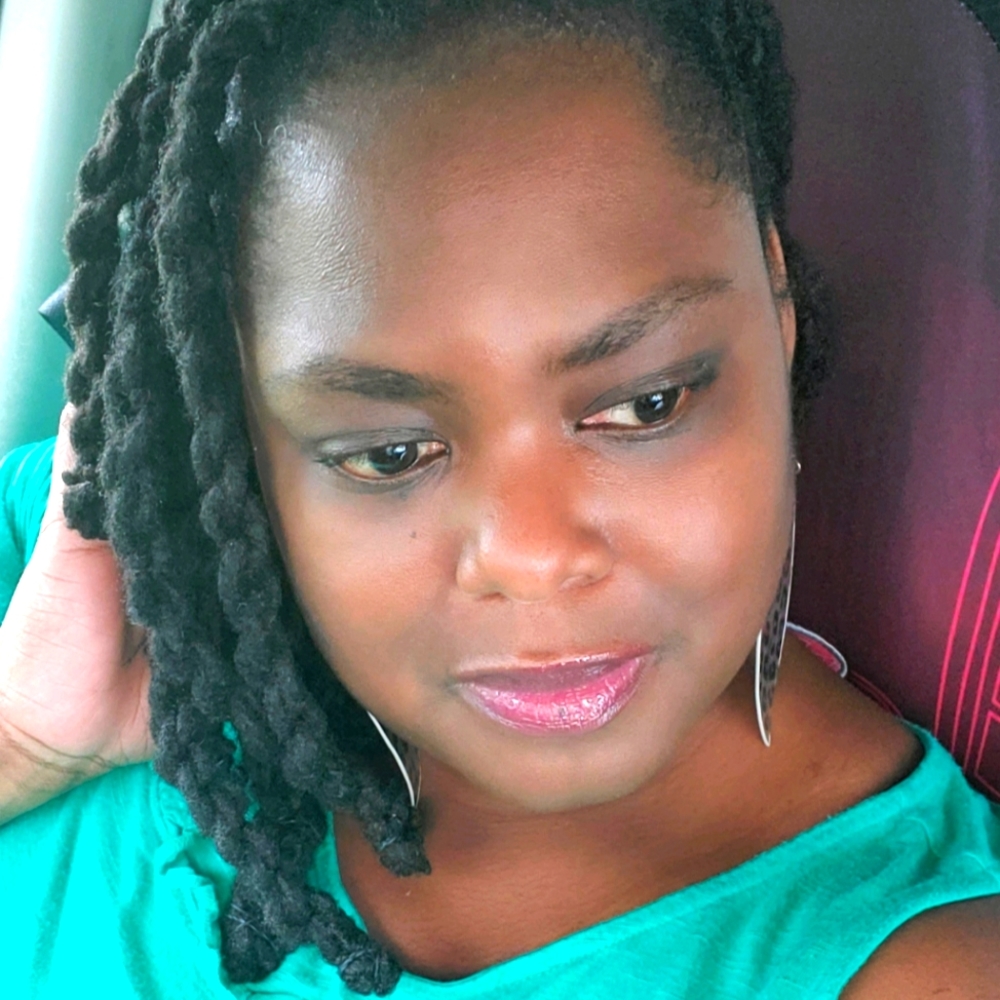 Meet your Posher, Chenelle